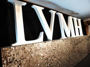 Семья Бернара Арно и LVMH пожертвуют на реконструкцию Нотр-Дама €200 млн